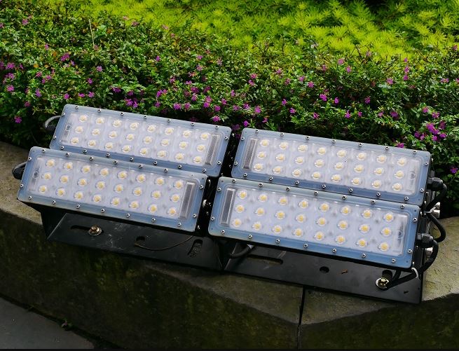 Beste LED buitenspots in 2023 kopen, review een aanbiedingen