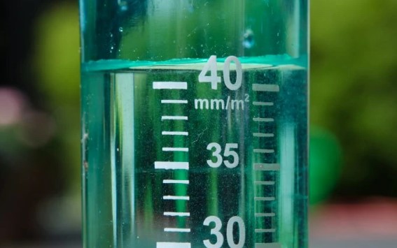 Regenmeter – een praktisch hulpmiddel voor elke tuinier