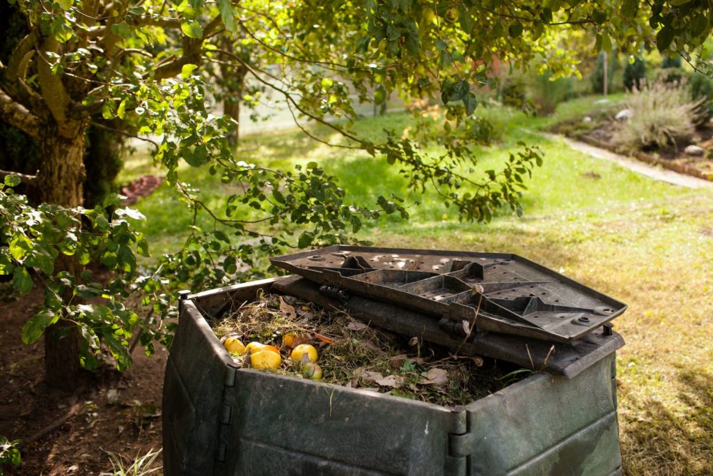 Snelle composteerder in de tuin