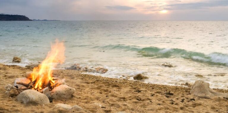 vuurkorf op het strand maken mag dat ?